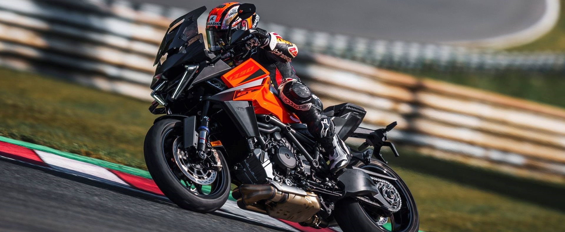 2025 KTM Super Duke GT