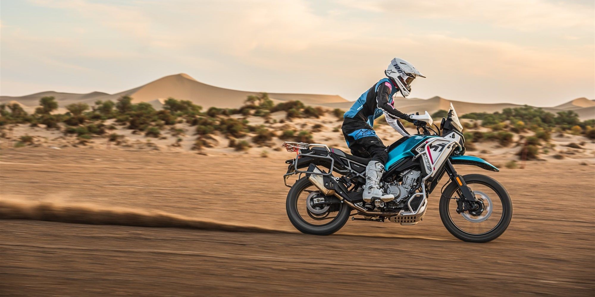 CFMOTO 450MT