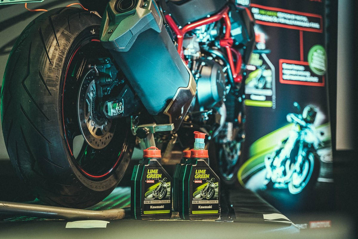 MOTUL LIME GREEN 