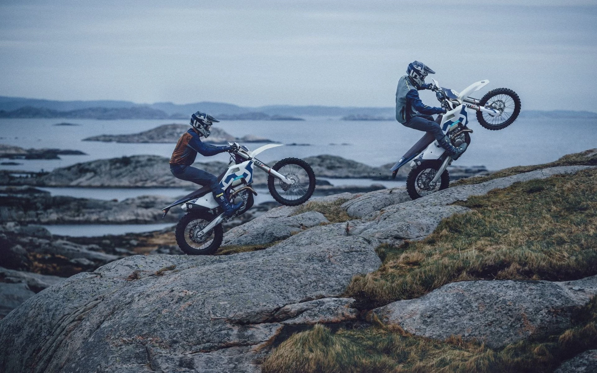 Husqvarna Banner