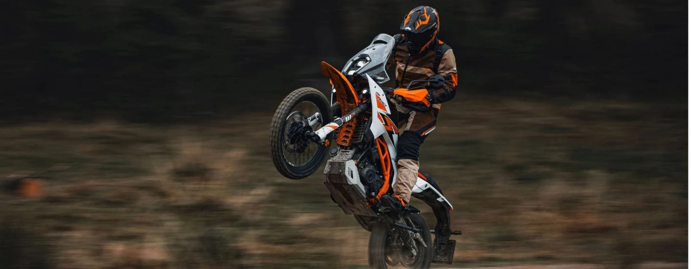 KTM Banner
