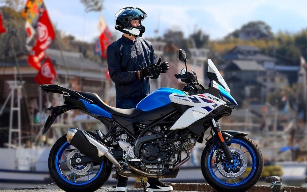 Sportliche Agilität, tourentauglicher Komfort, komplett begeisternd: Die SV–7GX bietet alle Qualitäten, die du als Crossover-Fan liebst.