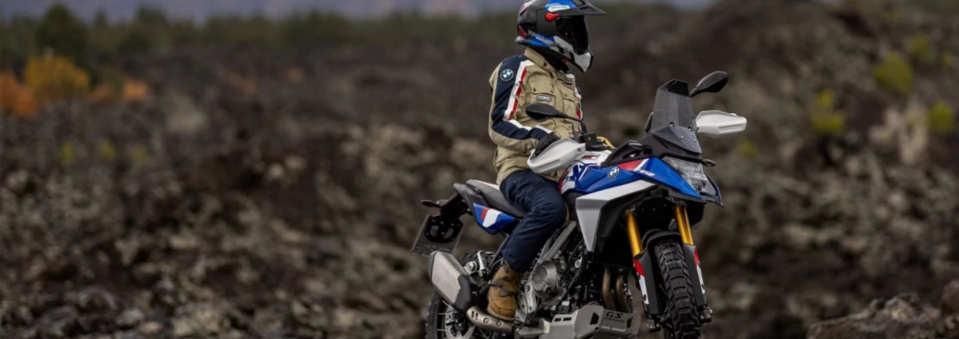 Entdecke die neuesten Modelle und sichere Dir die Möglichkeit auf Deinen Bonus für die BMW Motorrad Clothing Collection

