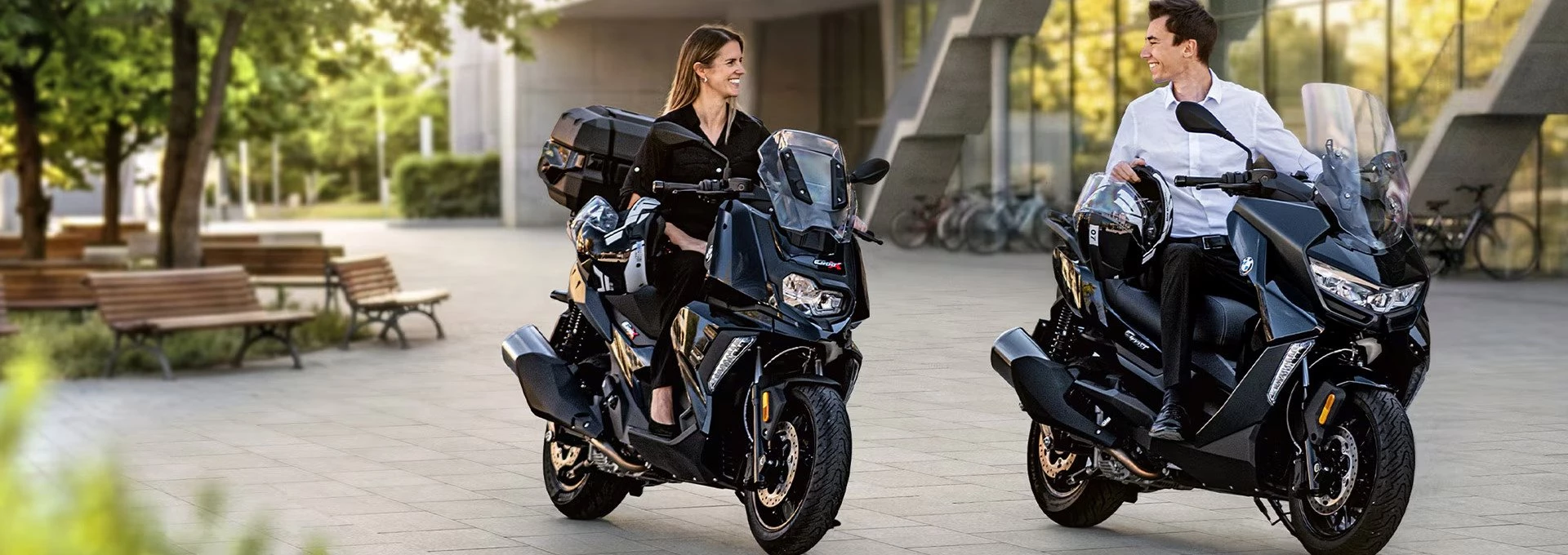 Der BMW C 400 X und BMW C 400 GT im Angebot

