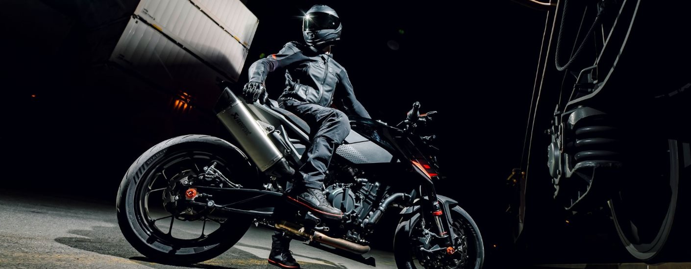 KTM Banner