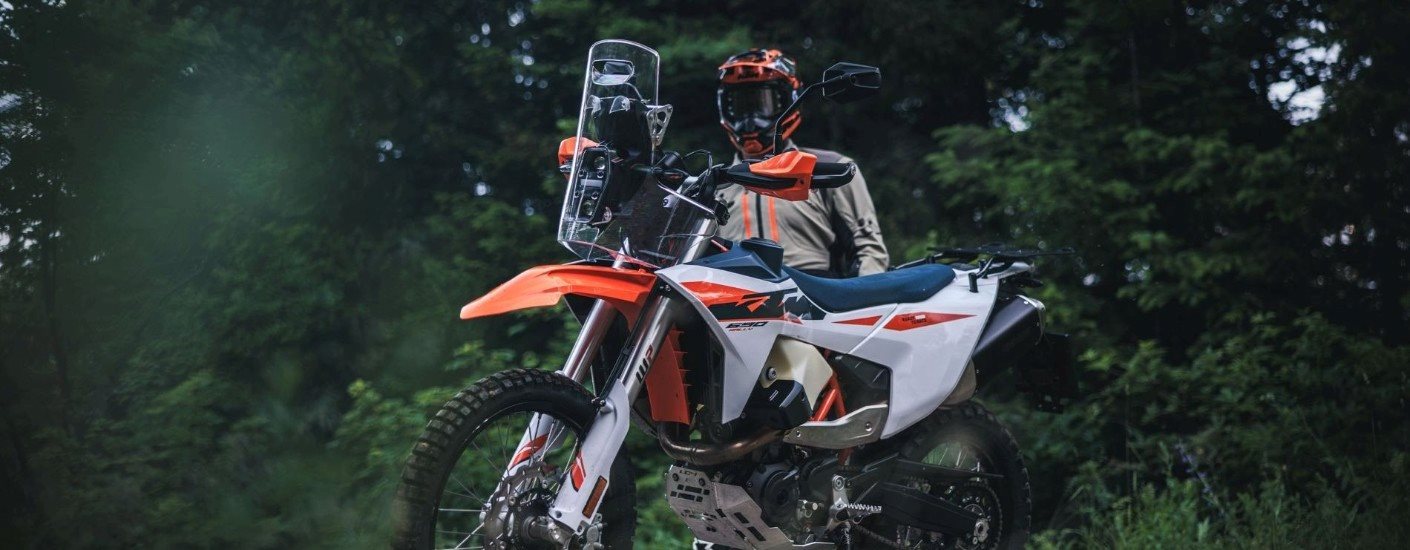 KTM Banner