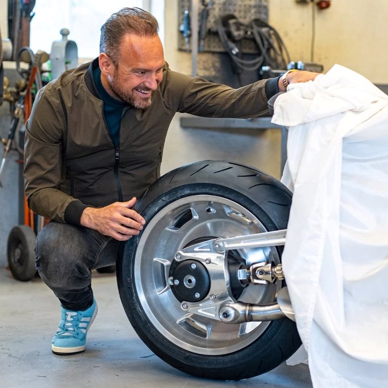 Dein Bike überwintert bei uns, damit du sorgenfrei und unbeschwert in die neue Saison starten kannst