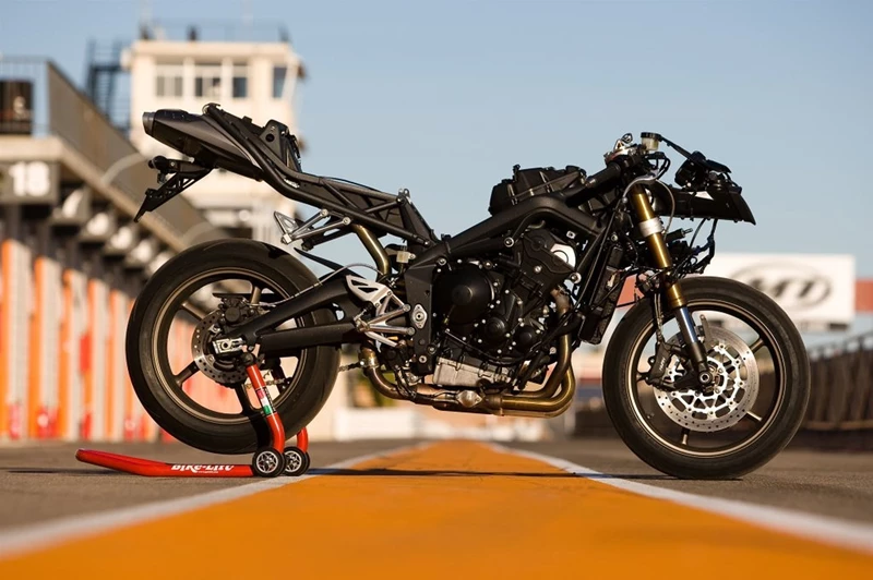 Triumph Daytona 675 Triumph Daytona 675
