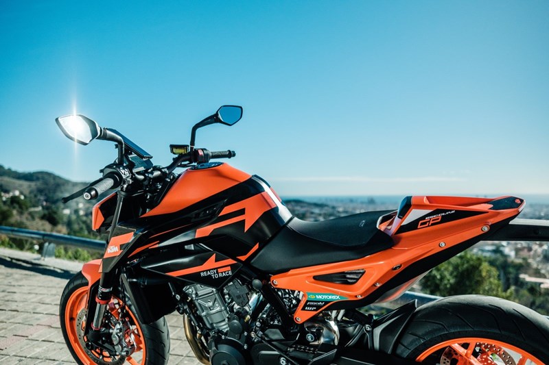 KTM 890 Duke GP Sattel