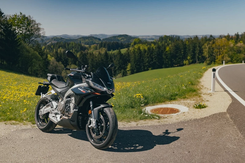 Test Aprilia Tuono 660 Factory Test Aprilia Tuono 660 Factory