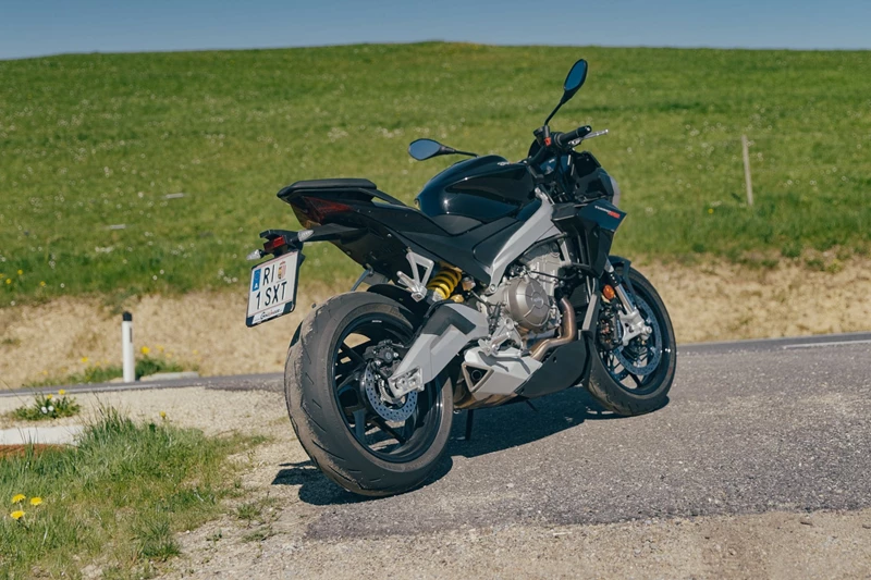 Test Aprilia Tuono 660 Factory Test Aprilia Tuono 660 Factory