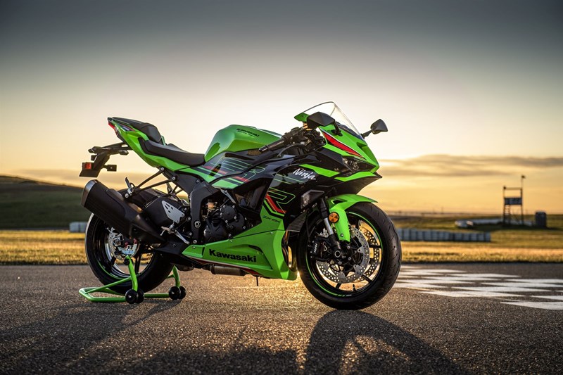 Kawasaki Ninja ZX-6R Front