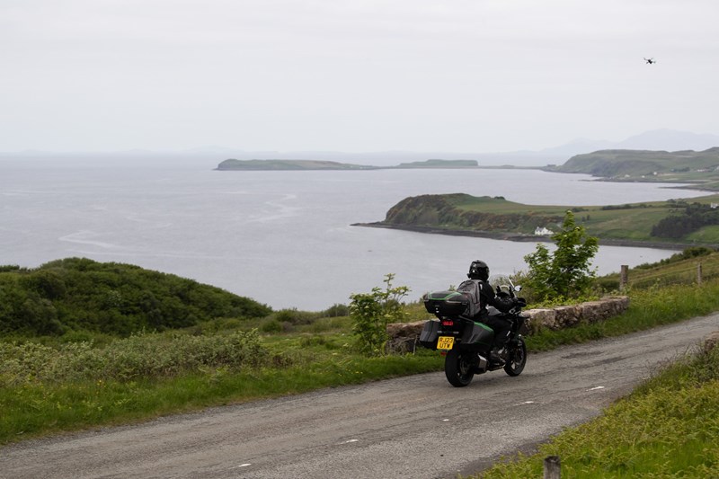 Kawasaki Versys 1000 S in den schottischen Highlands