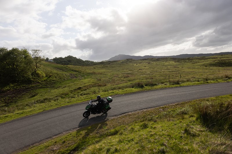 Kawasaki Versys 1000 S in Bewegung