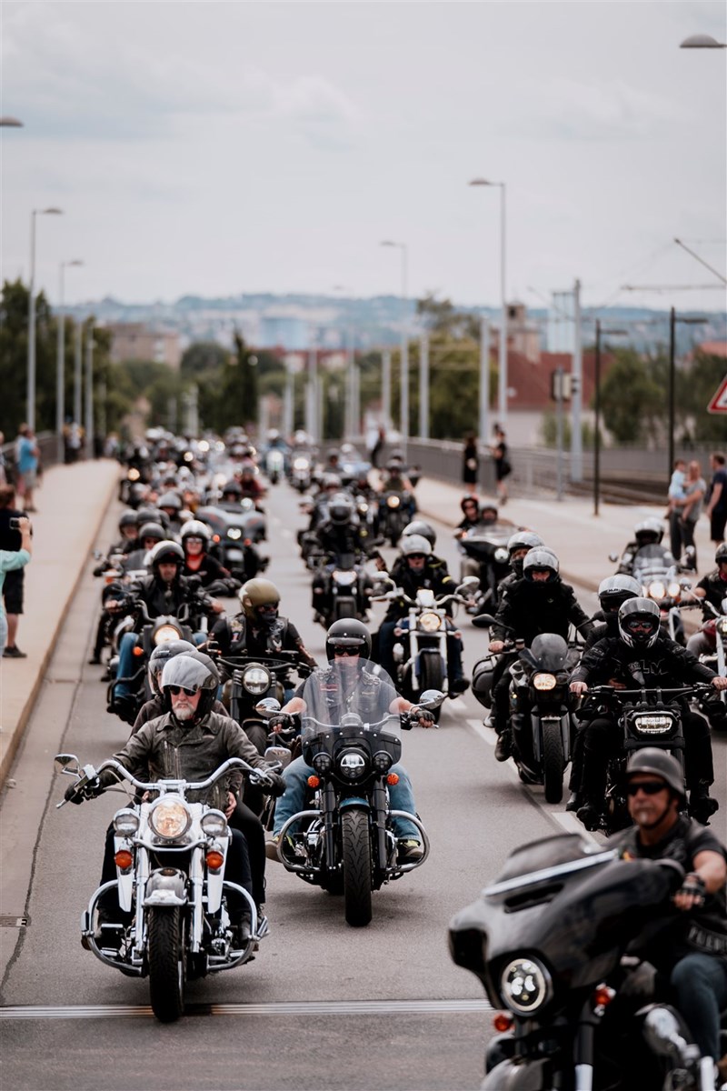 Harleys in Dresden unterwegs