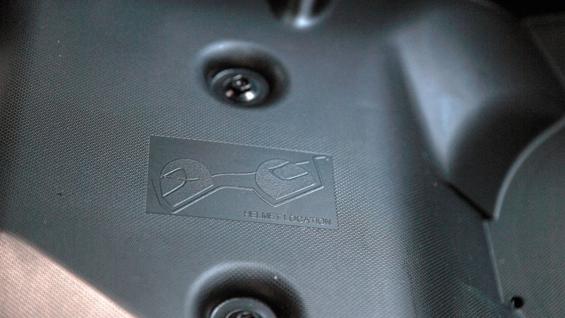 Yamaha XMAX 300 Staufach