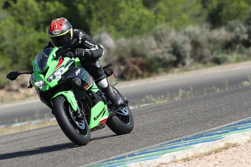 Kawasaki ZX-4RR Test 2024