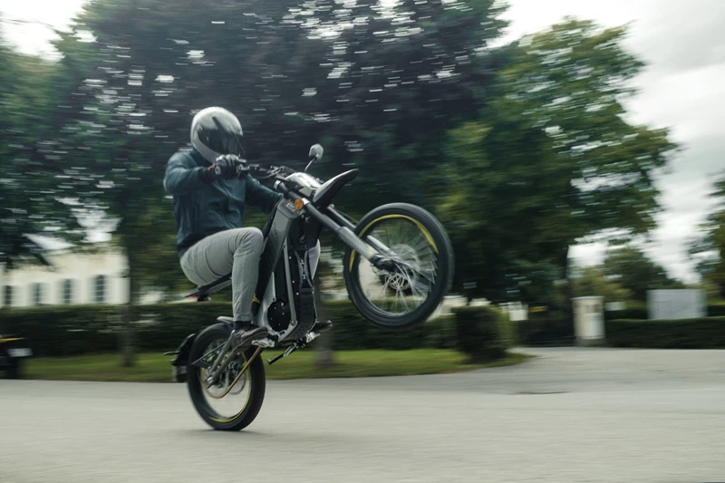 Test Talaria XXX Test Talaria XXX