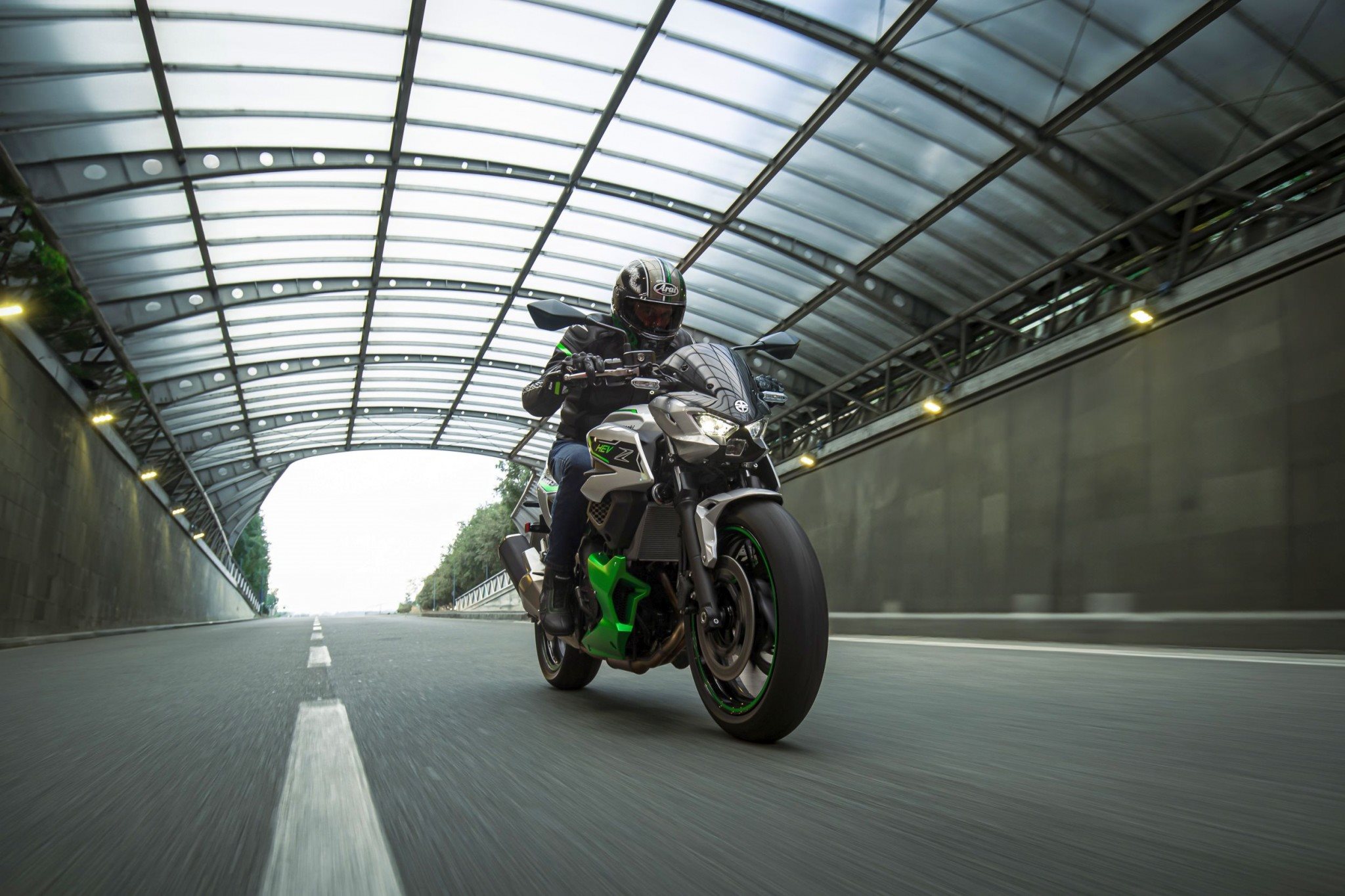 Die neue Kawasaki Z7 Hybrid.