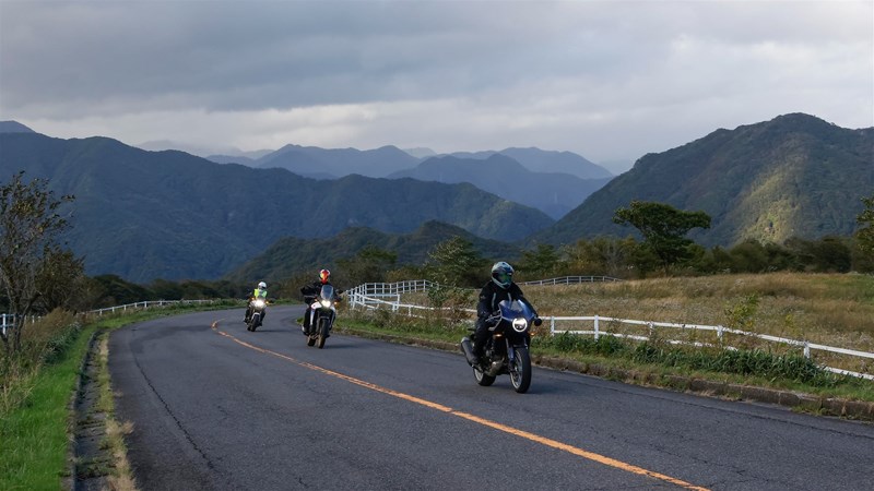 Arai Tour X5 Test Japan Landstraße