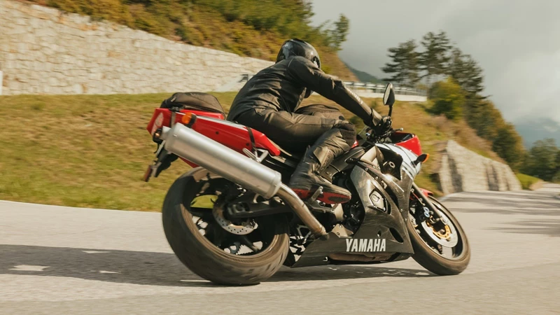 Yamaha R6 RJ05 2003 im Langstreckentest Yamaha R6 RJ05 2003 im Langstreckentest