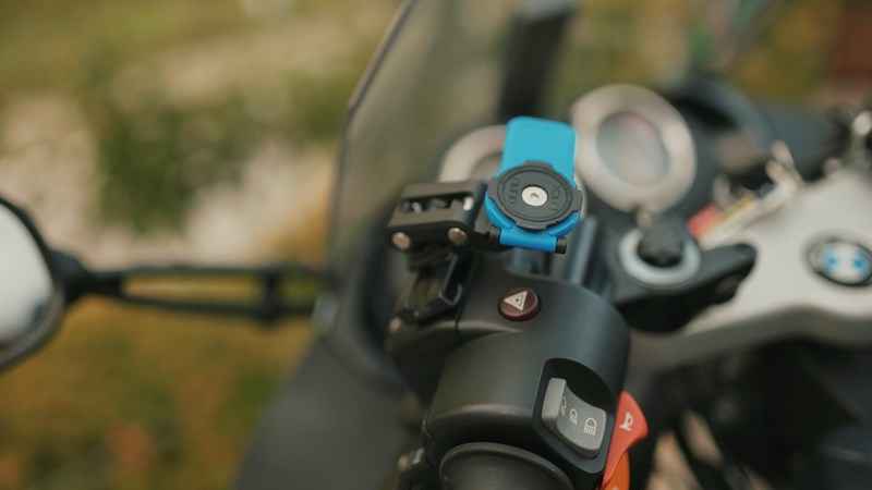 Brake Reservoir Mount von Quad Lock.