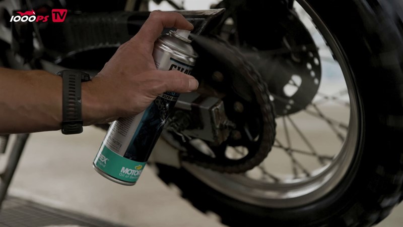 Motorrad Kette richtig reinigen