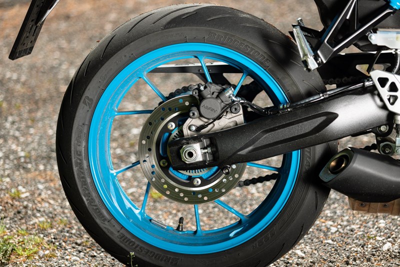 Bridgestone S22 - ein sporlicher Reifen für den Sohn?