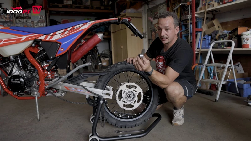Motorradreifen richtig tauschen Motorradreifen richtig tauschen