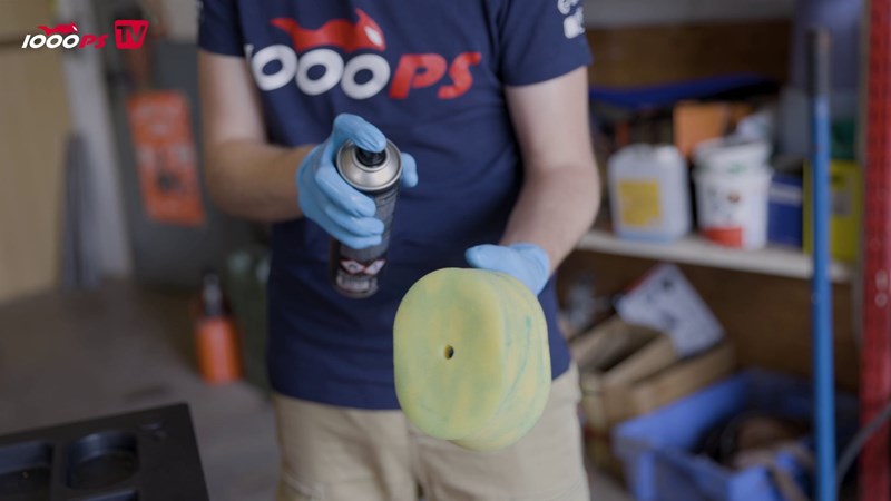 Motorrad Luftfilter tauschen & reinigen