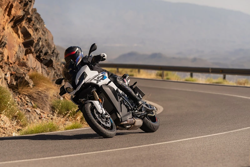 Die BMW S 1000 XR. Die BMW S 1000 XR.