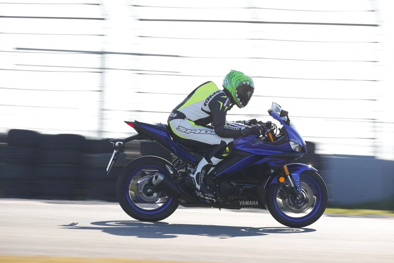 Die Yamaha R3 Die Yamaha R3