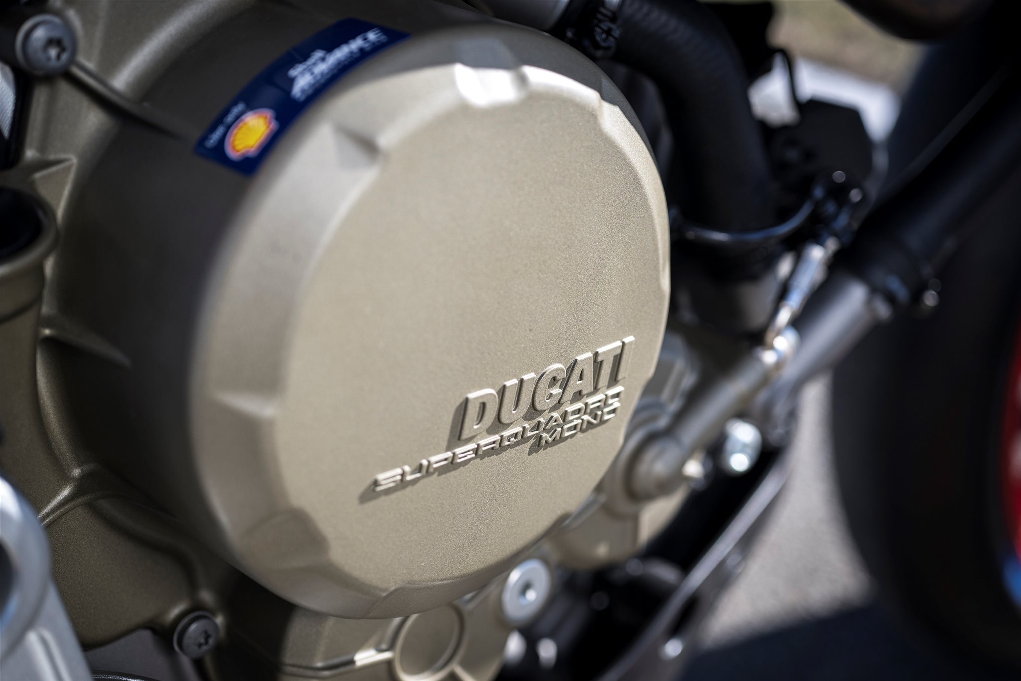 Ducati Hypermotard 698 Mono / RVE im Rennstreckentest