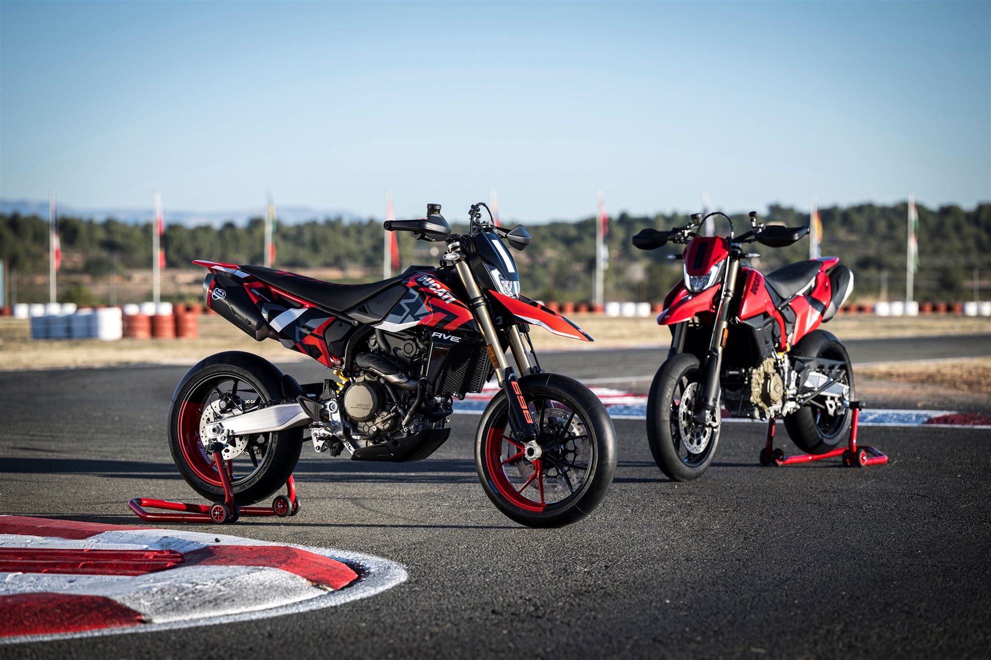 Hypermotard 698 Mono