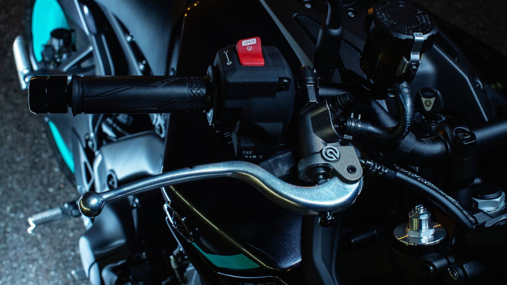 Test Yamaha MT-09 2024 