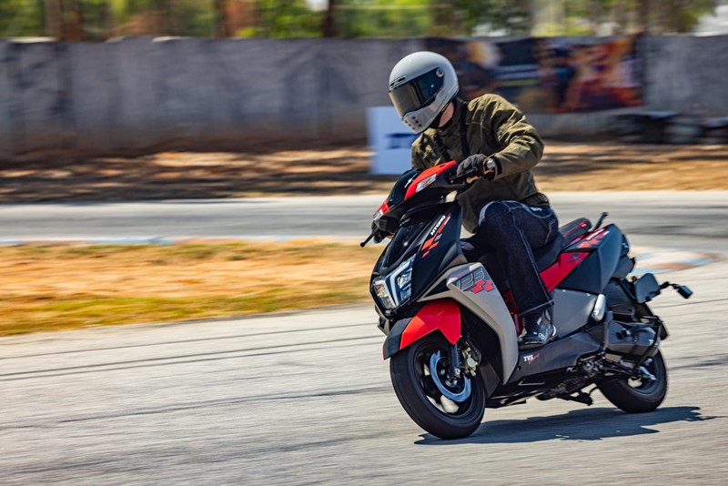 1000PS bei TVS in Indien