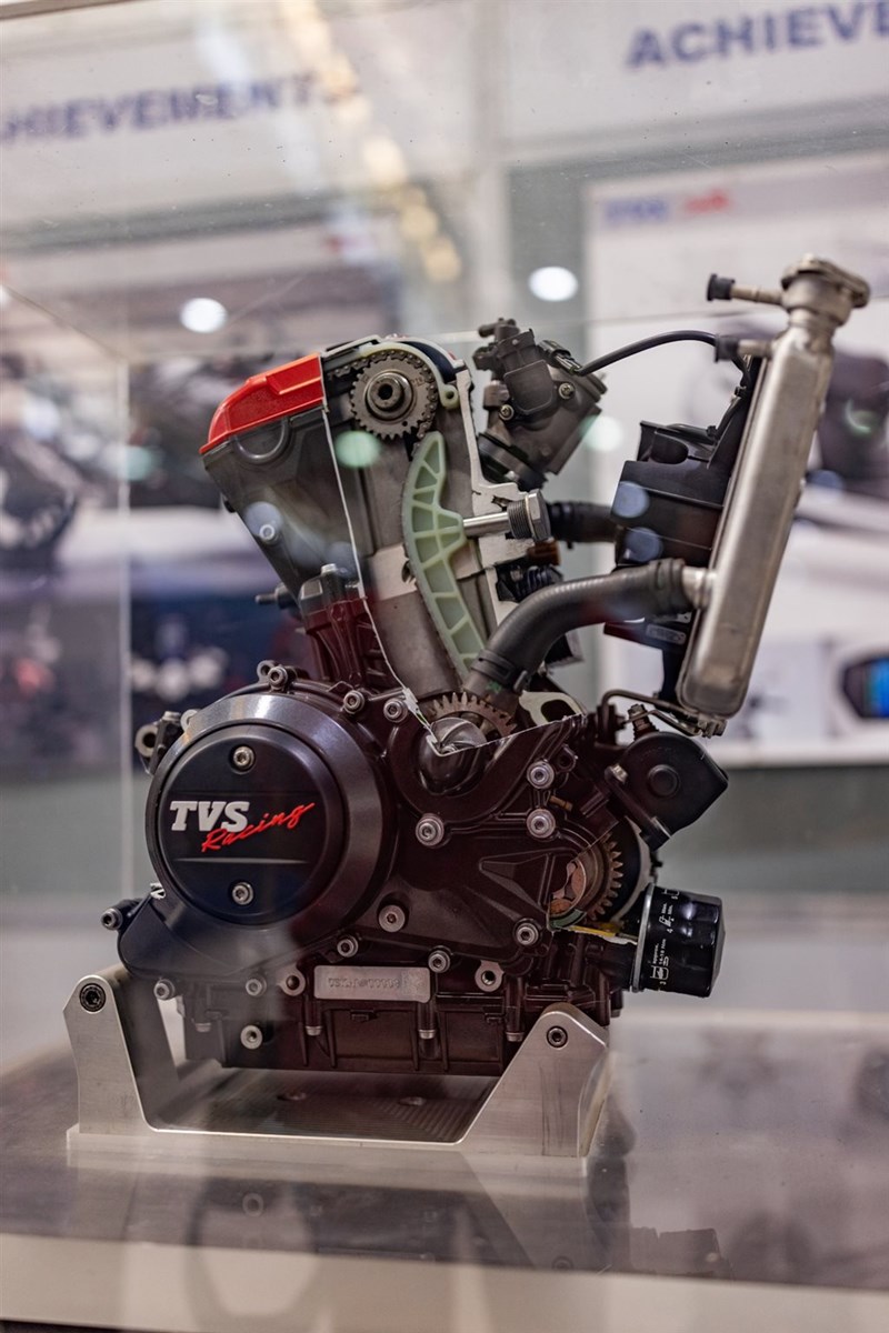 1000PS bei TVS in Indien