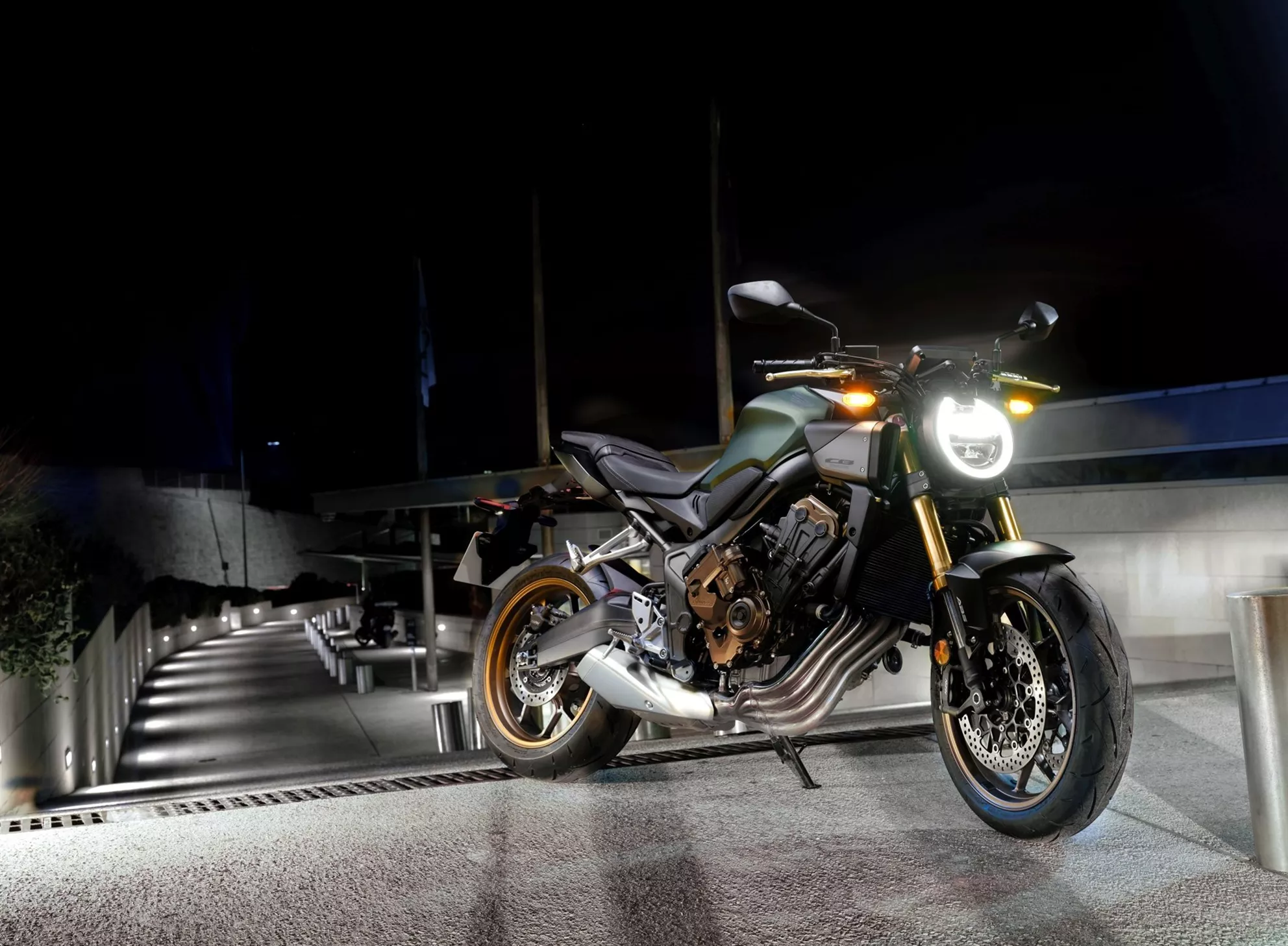 Honda CB650R E-kuplung 2024