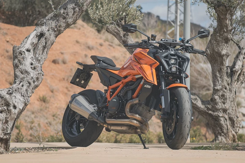 KTM 1390 Super Duke R EVO Test 2024 KTM 1390 Super Duke R EVO Test 2024