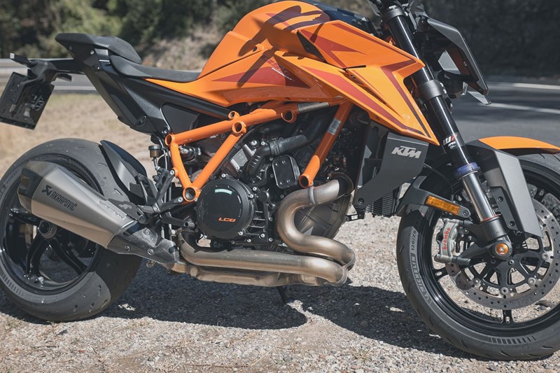 KTM 1390 Super Duke R EVO Test & Vergleich KTM 1390 Super Duke R EVO Test & Vergleich