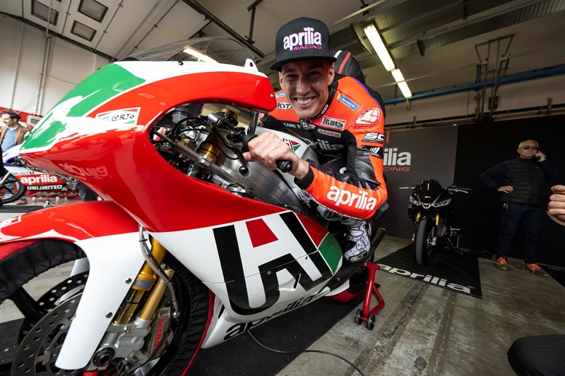 Du willst Aleix Espargaro treffen? Das Aprilia All Stars ist die richtige Adresse.