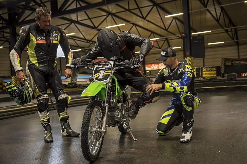 Bei Schwierigkeiten stehen Roland und sein Team zur Hilfe bereit. ©www.foto-herbert.com 