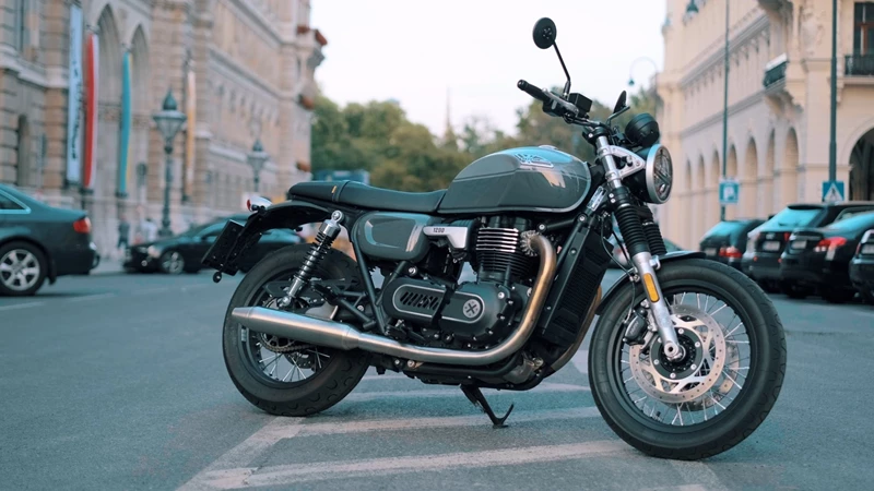 Die Brixton Cromwell 1200. Die Brixton Cromwell 1200.