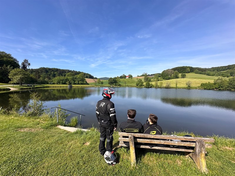 Familienausflug! 3 Motorräder, der Schwiegervater meine 2 Söhne und ich!