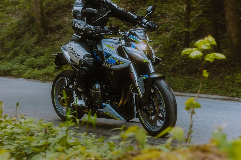 Suzuki GSX-8S Evo: Überzeugt durch einen zugägnlichen Fahrstil und Agilität Suzuki GSX-8S Evo: Überzeugt durch einen zugägnlichen Fahrstil und Agilität