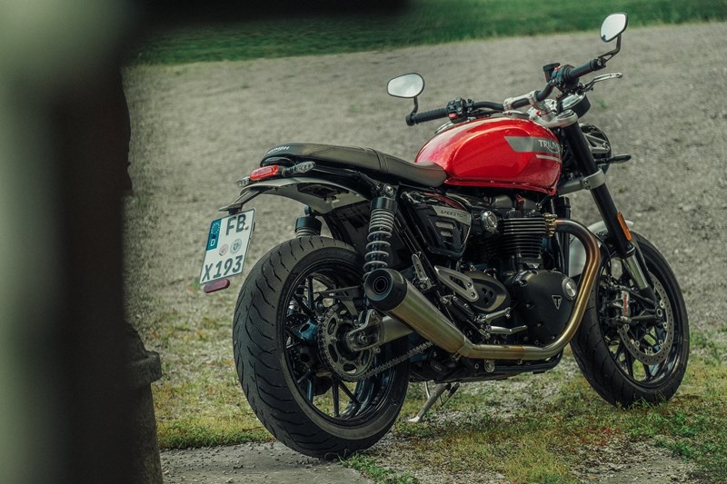 Die Triumph Speed Twin 1200. Die Triumph Speed Twin 1200.