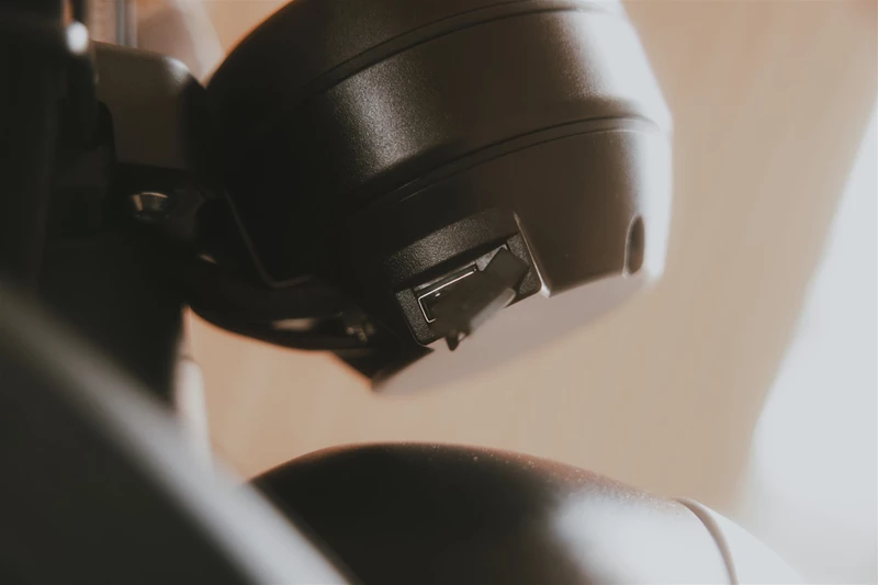 UBS Typ A Anschluss im Cockpit der Brixton Cromwell 1200 UBS Typ A Anschluss im Cockpit der Brixton Cromwell 1200