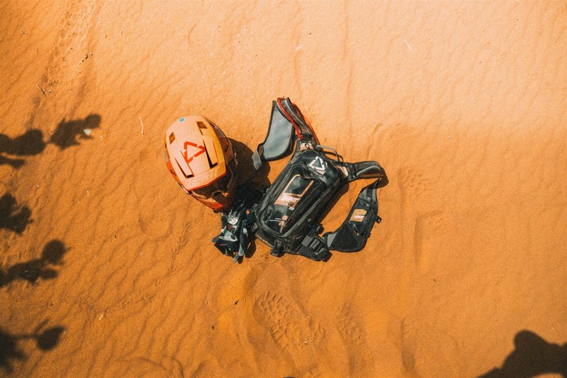 Die LEATT Adventure Ausrüstung hat den Test in der Wüste erfolgreich bestanden
