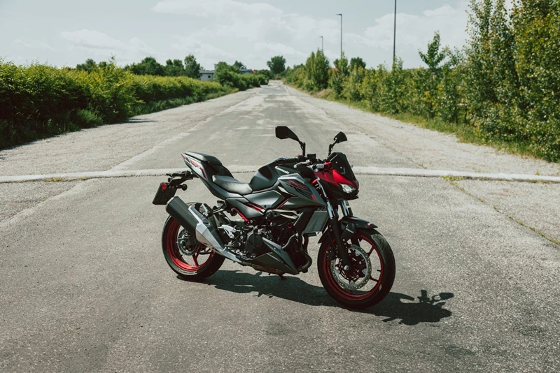 Kawasaki Z500SE 2024 - Bitte nicht unterschätzen! Sie ist ein wirklich sportliches Motorrad! Kawasaki Z500SE 2024 - Bitte nicht unterschätzen! Sie ist ein wirklich sportliches Motorrad!