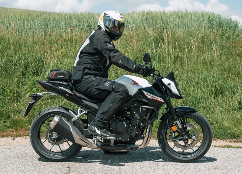 Motorradfahren lernen - erste Übungen in aller Ruhe